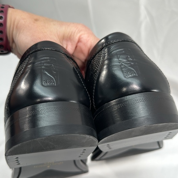 Rare Louis Vuitton LV X NBA Monogram Leather Men's 9.5M Shoes - Picture 14 of 14